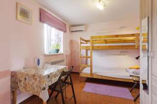 Хостел Олимп Адлер Кровать в общем номере для женщин с 4 кроватями-2
